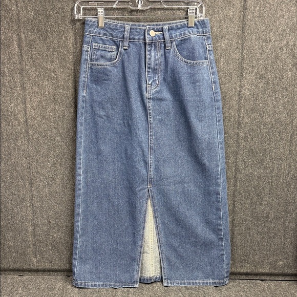 Dazy Dresses & Skirts - DAZY Elegant Blue Denim Maxi Skirt